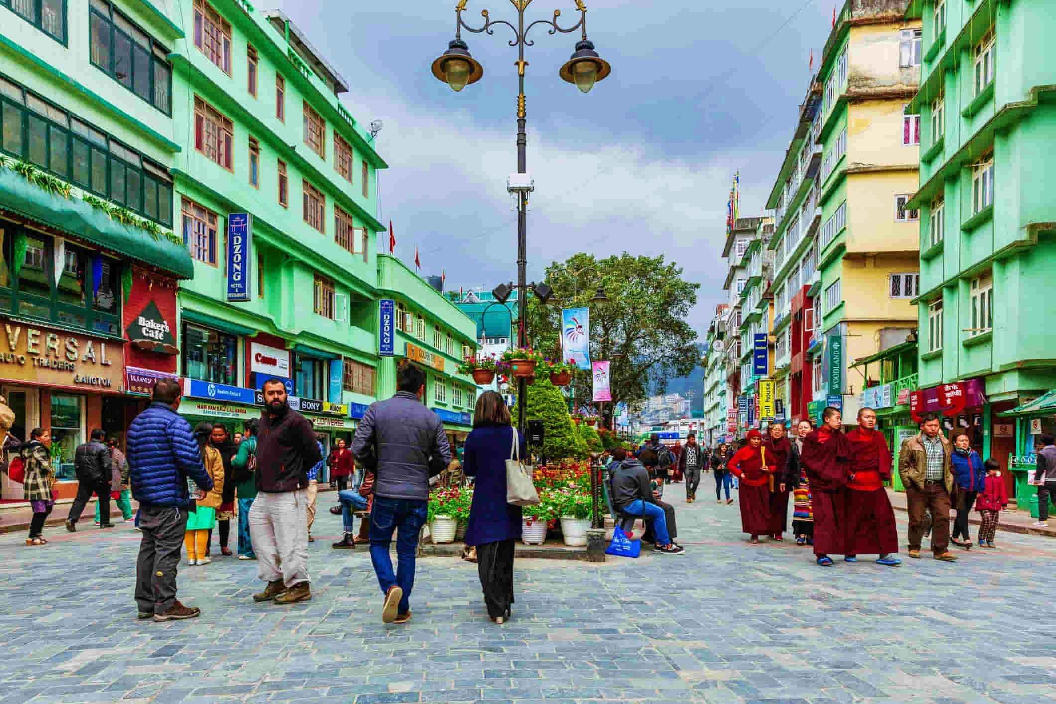 Arrival at NJP/Bagdogra, transfer to Gangtok, Leisure evening at MG Marg 